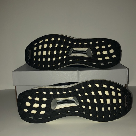 Adidas Ultraboost 1.0 Chinese New Year - Picture 6 of 7